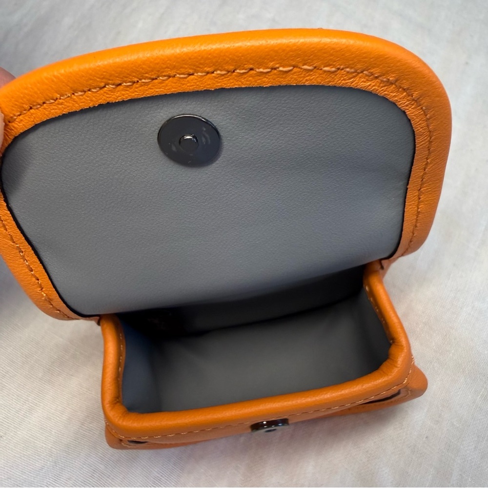 ๐๐๐WEEKEND SALE๐๐๐Coach Orange Leather Mini Pouch - Picture 4 of 7